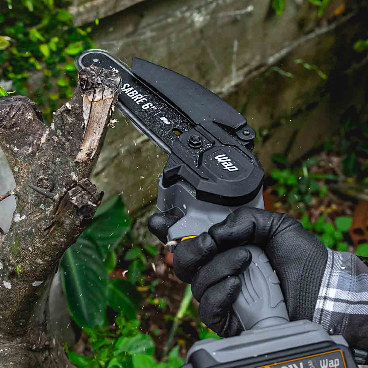 Motosserra de Sabre 6” Wap K21 S01 com Bateria, Carregador e Maleta Bivolt