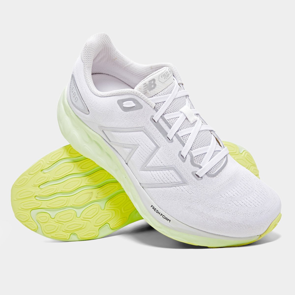 Tênis New Balance Fresh Foam 680 V8 - Off White