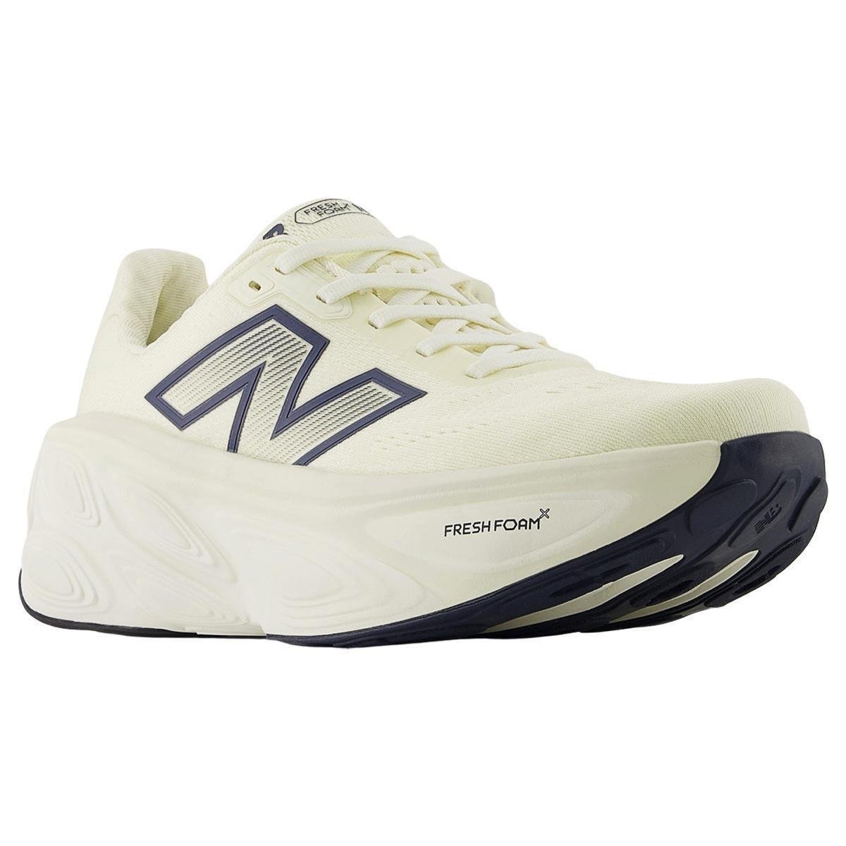 Tênis de Corrida New Balance More V5 Feminino - Bege
