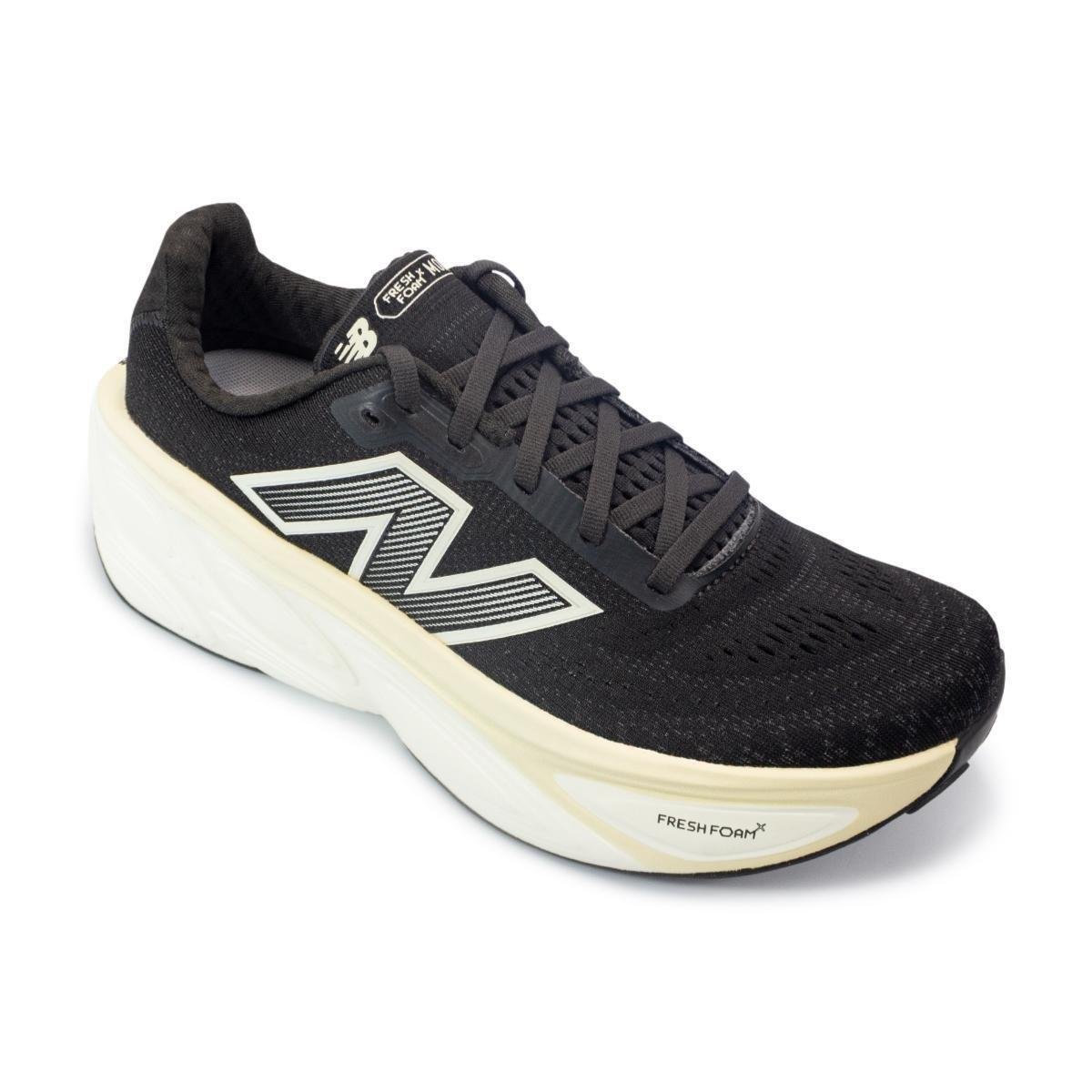 Tênis New Balance Masculino Fresh Foam X More V5 Corrida - Preto+Areia